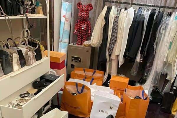 成都市双流回收一线品牌衣服